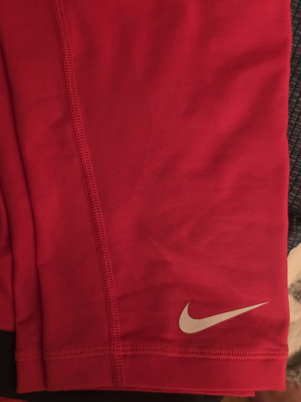 Nike Pro Dri Fit Women's Yoga/Gym Capri In Red - Picture 4 of 5